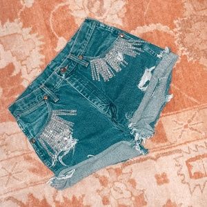 cuttoff denim shorts